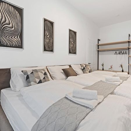 Gt7 Apartments District 9 - Managed By Sky9 Apartments Vienne Extérieur photo