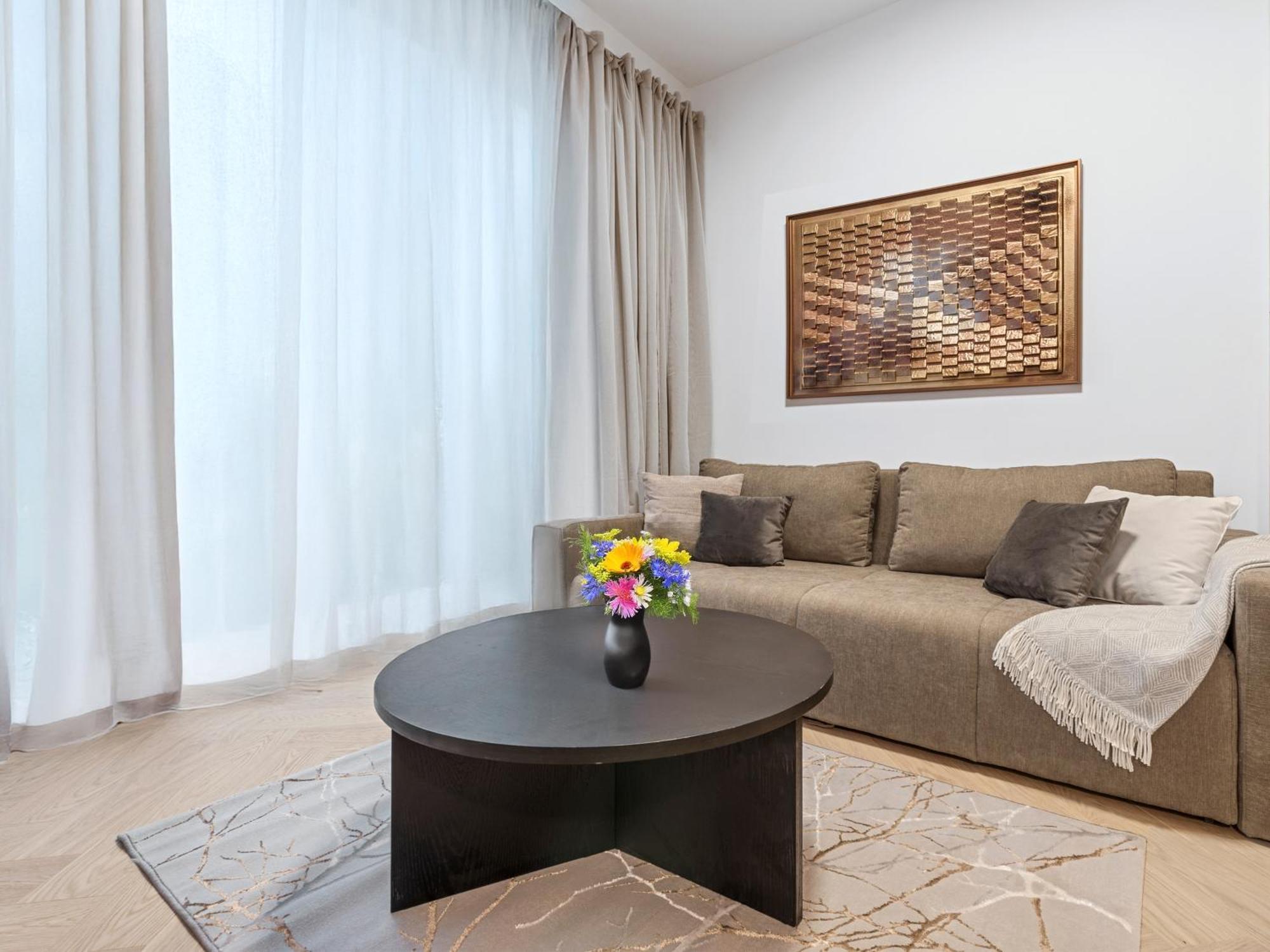 Gt7 Apartments District 9 - Managed By Sky9 Apartments Vienne Extérieur photo