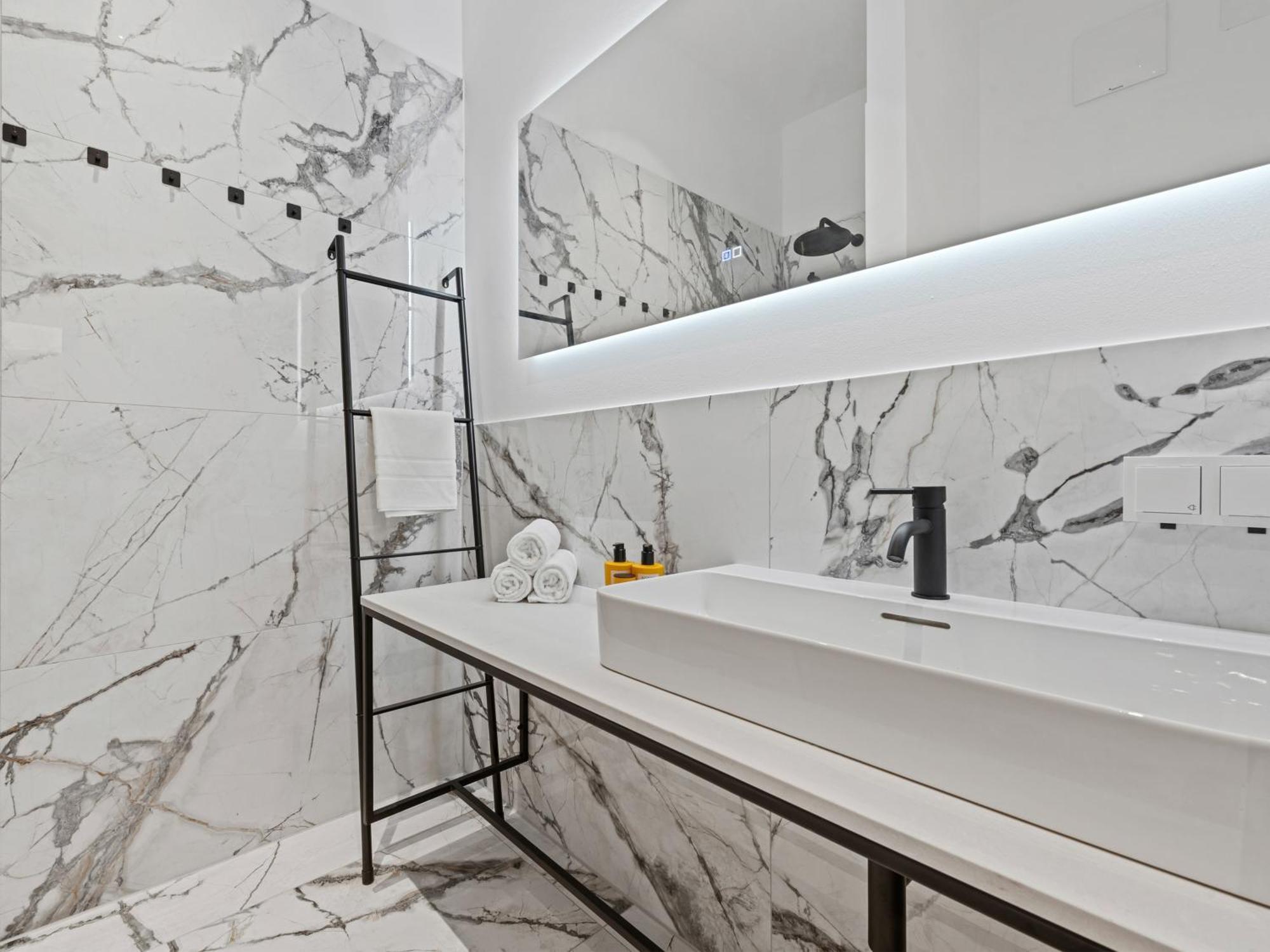 Gt7 Apartments District 9 - Managed By Sky9 Apartments Vienne Extérieur photo
